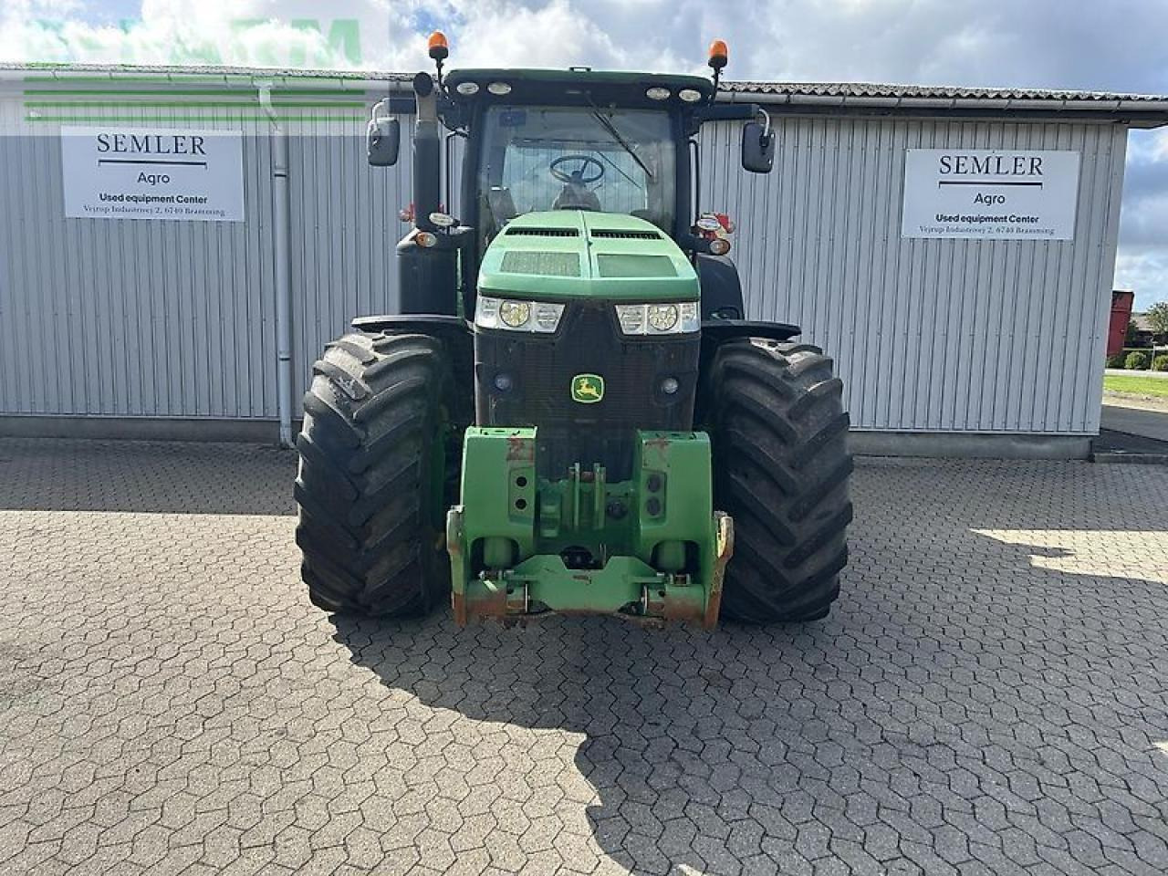 טרקטור חקלאי John Deere 8320r: תמונה 9 טרקטור חקלאי John Deere 8320r: תמונה 9