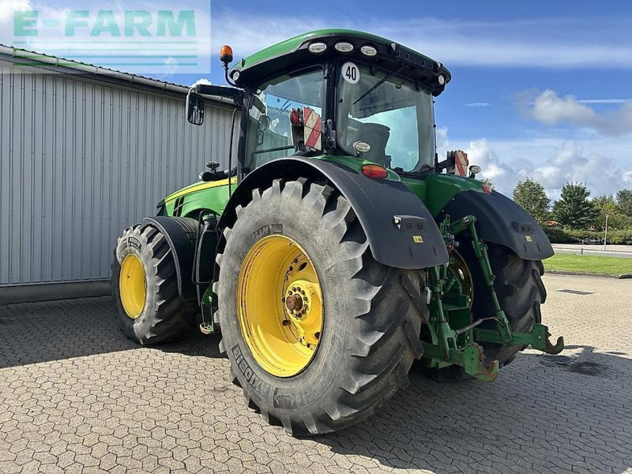 טרקטור חקלאי John Deere 8320r: תמונה 12 טרקטור חקלאי John Deere 8320r: תמונה 12