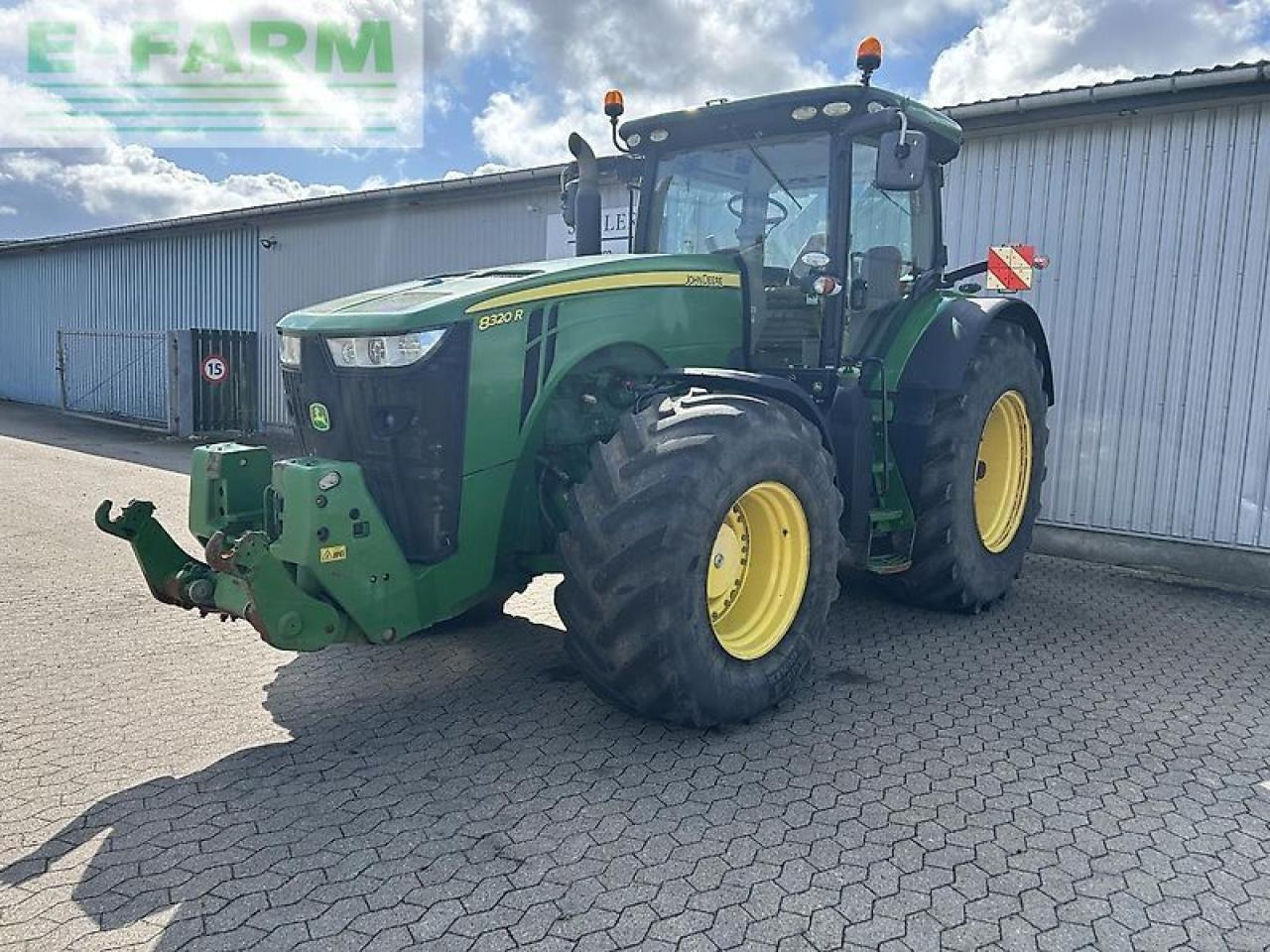 טרקטור חקלאי John Deere 8320r: תמונה 8 טרקטור חקלאי John Deere 8320r: תמונה 8
