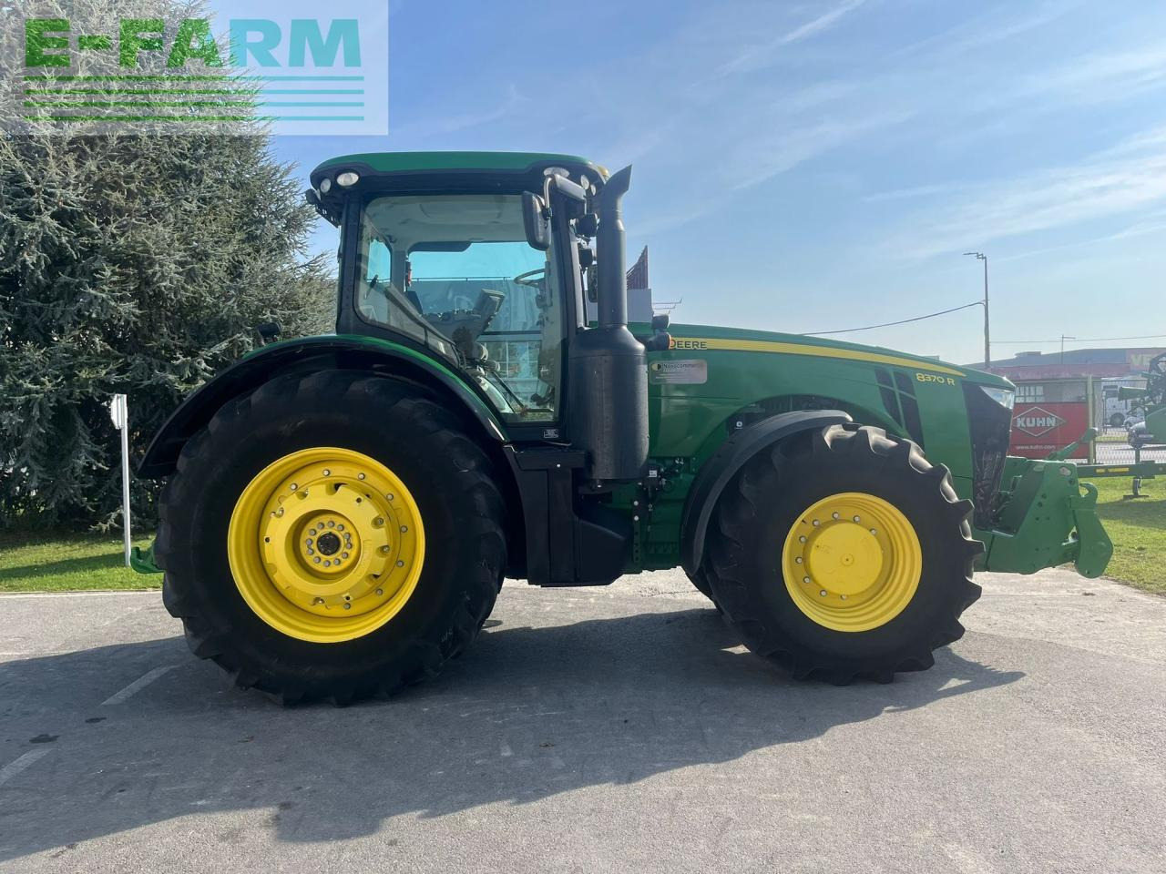 John Deere 8370R - טרקטור חקלאי: תמונה 3 John Deere 8370R - טרקטור חקלאי: תמונה 3