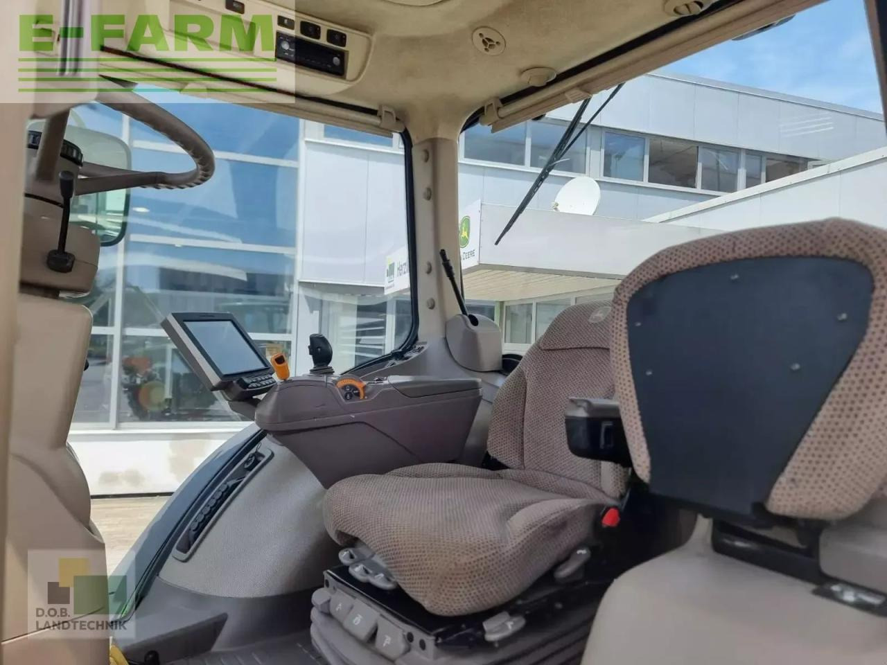 טרקטור חקלאי John Deere 8400 r: תמונה 14