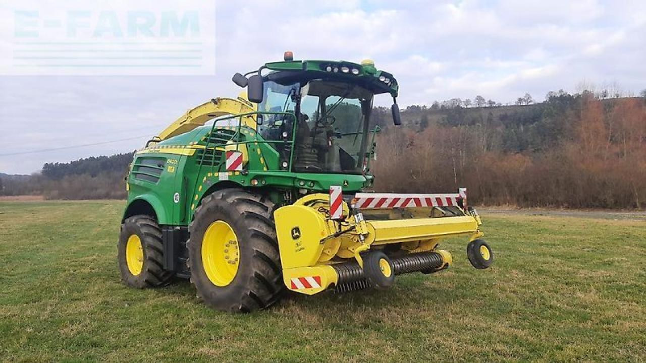 John Deere 8400 - מקצרת מספוא: תמונה 1 John Deere 8400 - מקצרת מספוא: תמונה 1