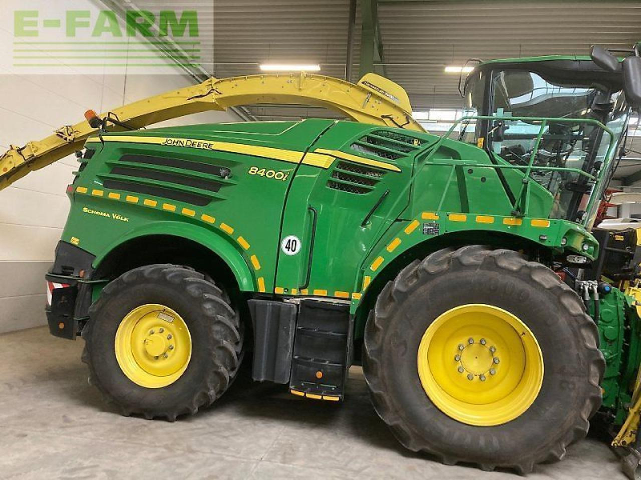 John Deere 8400i - מקצרת מספוא: תמונה 1 John Deere 8400i - מקצרת מספוא: תמונה 1