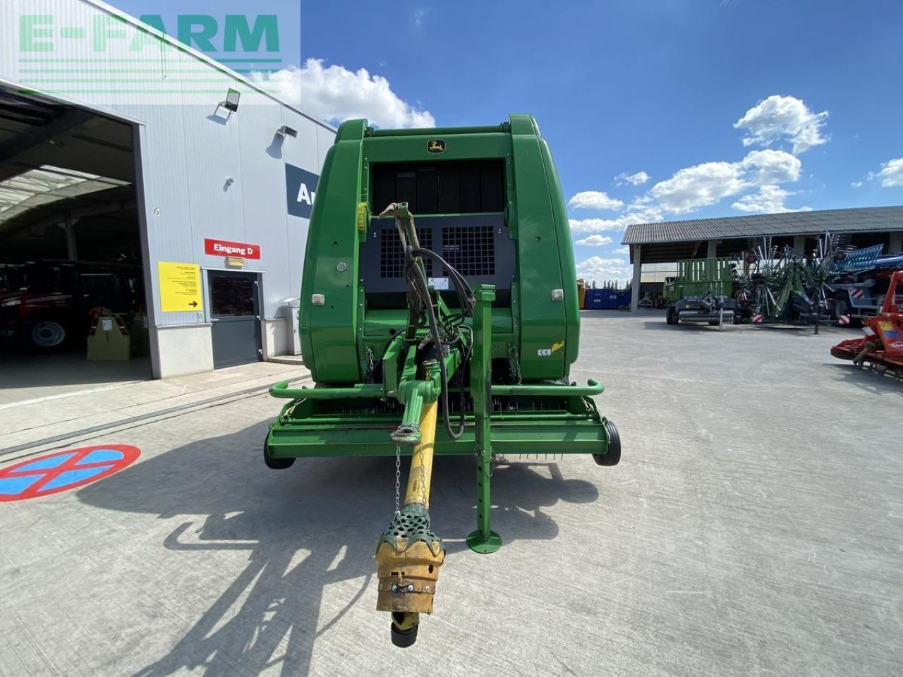 John Deere 864 - מכונת צרור מרובעת: תמונה 2 John Deere 864 - מכונת צרור מרובעת: תמונה 2