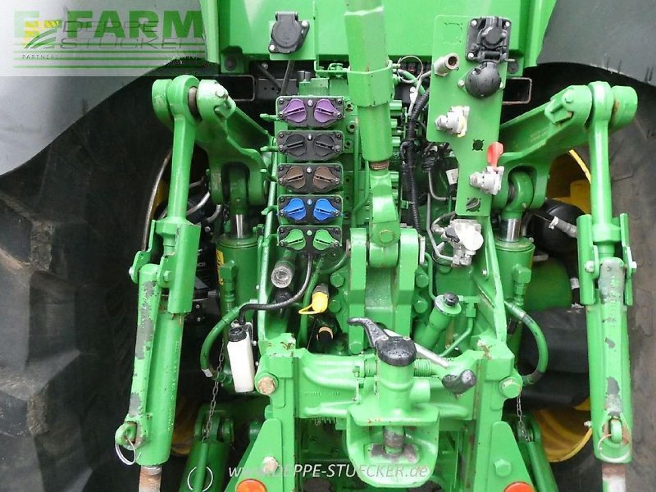 John Deere 8r370 autotrac - טרקטור חקלאי: תמונה 3 John Deere 8r370 autotrac - טרקטור חקלאי: תמונה 3
