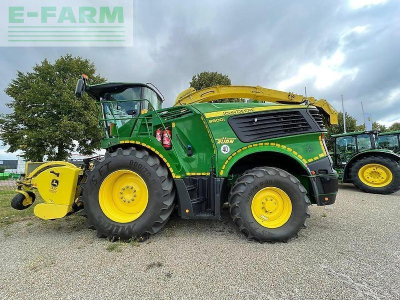John Deere 9800i (my2022) - מקצרת מספוא: תמונה 2 John Deere 9800i (my2022) - מקצרת מספוא: תמונה 2