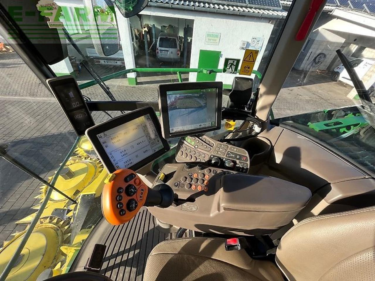 John Deere 9800i (my21) - מקצרת מספוא: תמונה 3 John Deere 9800i (my21) - מקצרת מספוא: תמונה 3