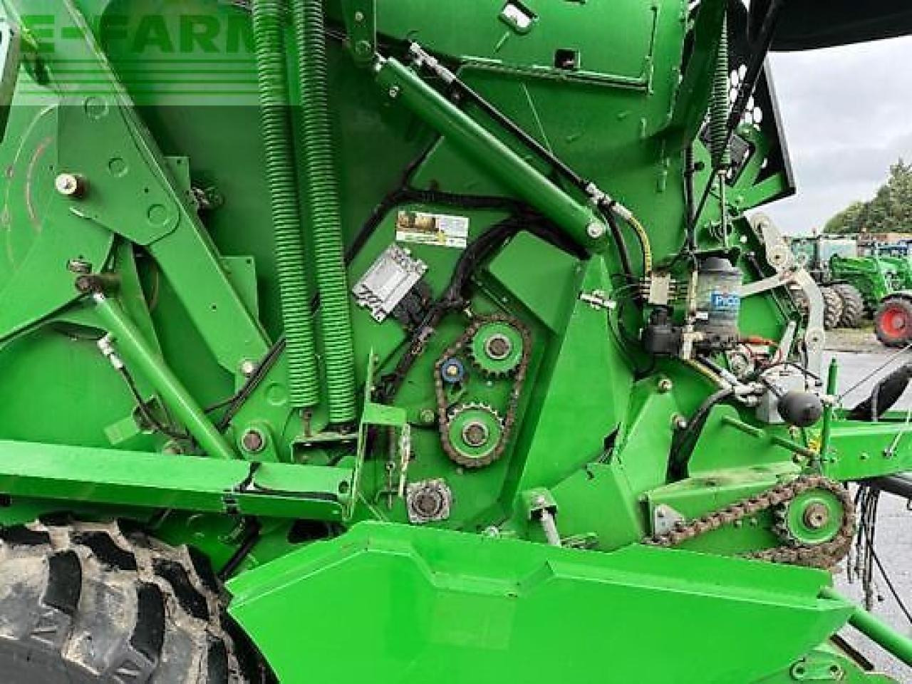 John Deere 990 hc - מכונת צרור מרובעת: תמונה 4 John Deere 990 hc - מכונת צרור מרובעת: תמונה 4