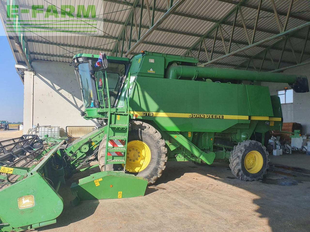 John Deere CTS - מקצרת קומבינה: תמונה 1 John Deere CTS - מקצרת קומבינה: תמונה 1