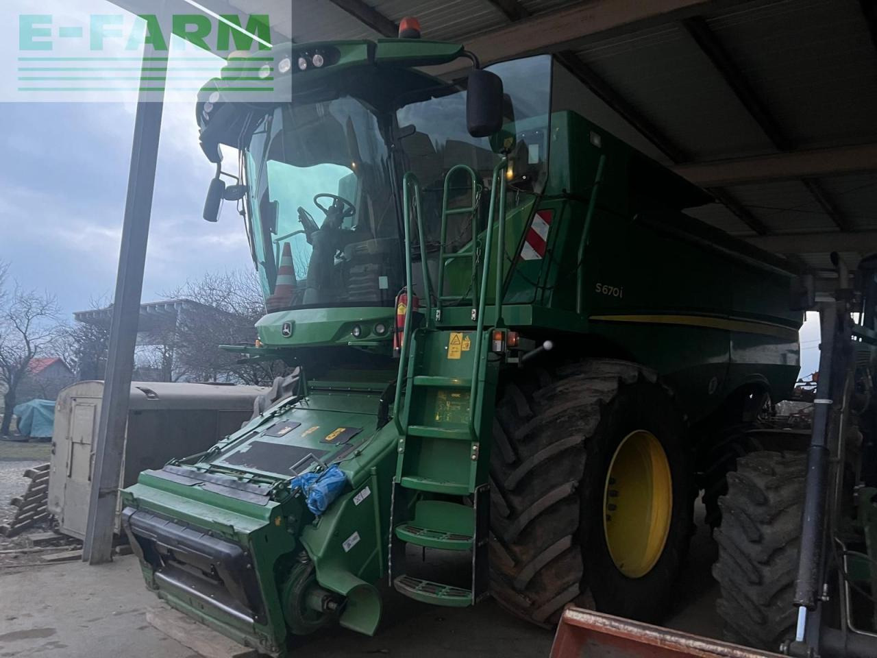 John Deere S670i - מקצרת קומבינה: תמונה 2 John Deere S670i - מקצרת קומבינה: תמונה 2