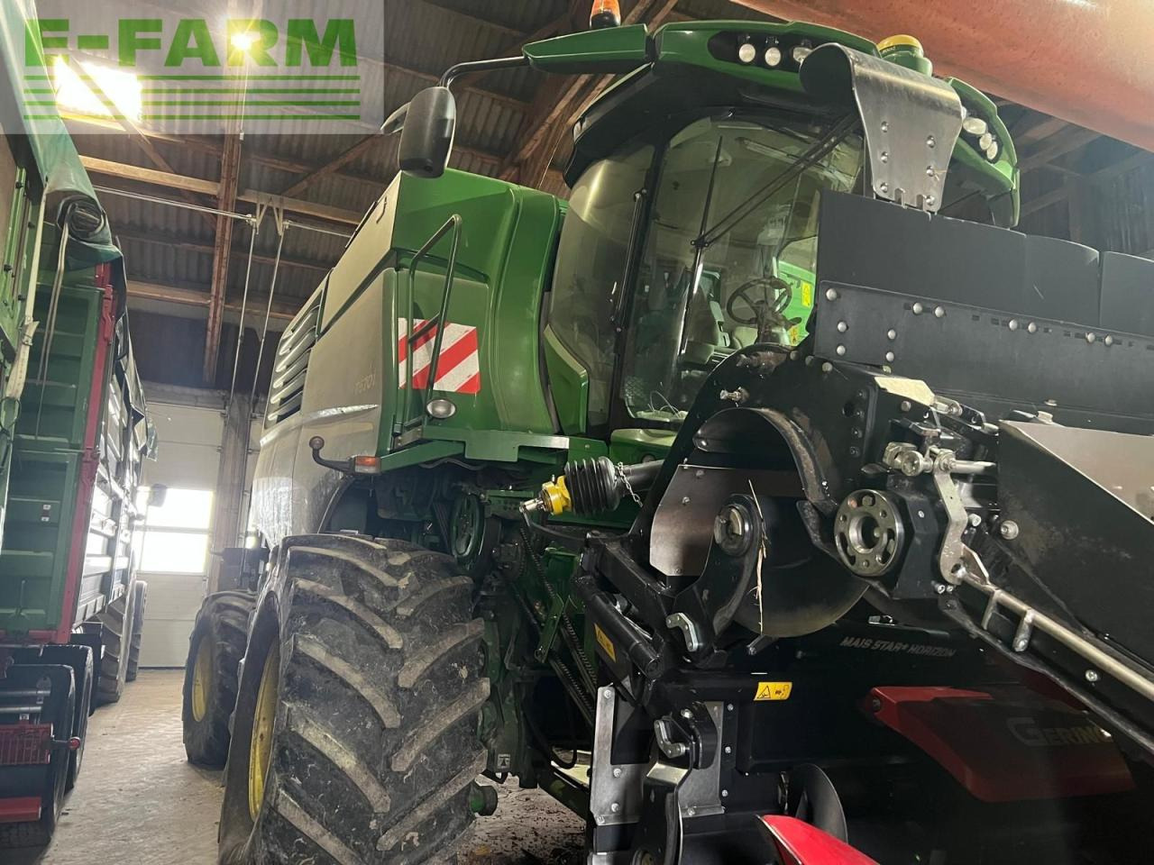 John Deere T670 - מקצרת קומבינה: תמונה 2 John Deere T670 - מקצרת קומבינה: תמונה 2