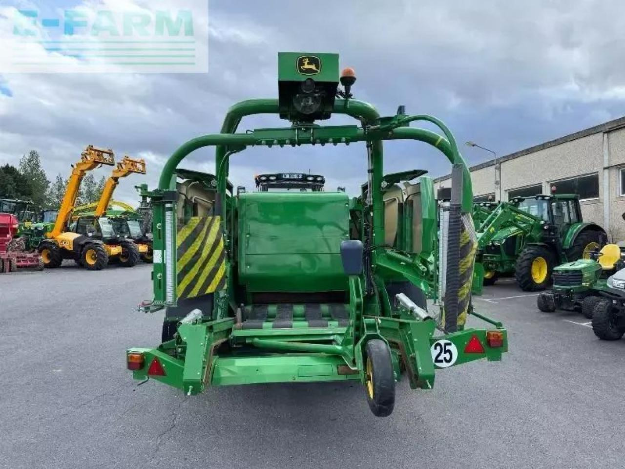 John Deere c441r - מכונת צרור מרובעת: תמונה 4 John Deere c441r - מכונת צרור מרובעת: תמונה 4