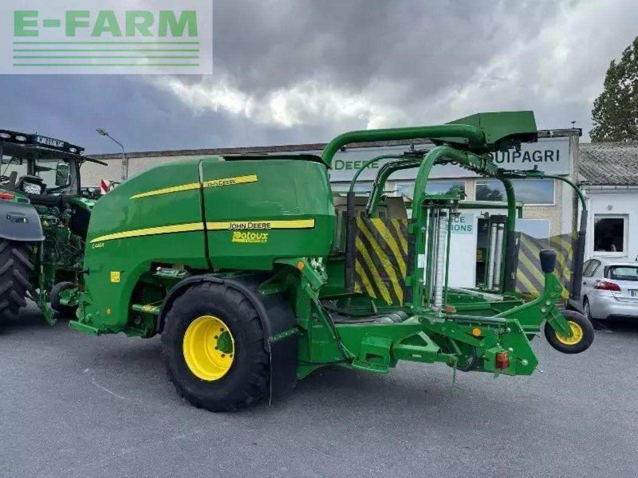 John Deere c441r - מכונת צרור מרובעת: תמונה 3 John Deere c441r - מכונת צרור מרובעת: תמונה 3