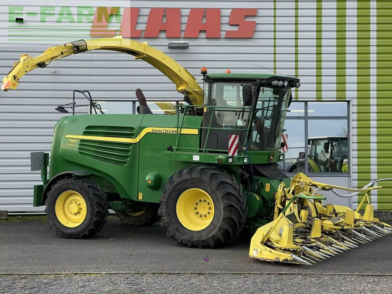 John Deere ensileuse j-d 7380 - מקצרת מספוא: תמונה 1 John Deere ensileuse j-d 7380 - מקצרת מספוא: תמונה 1
