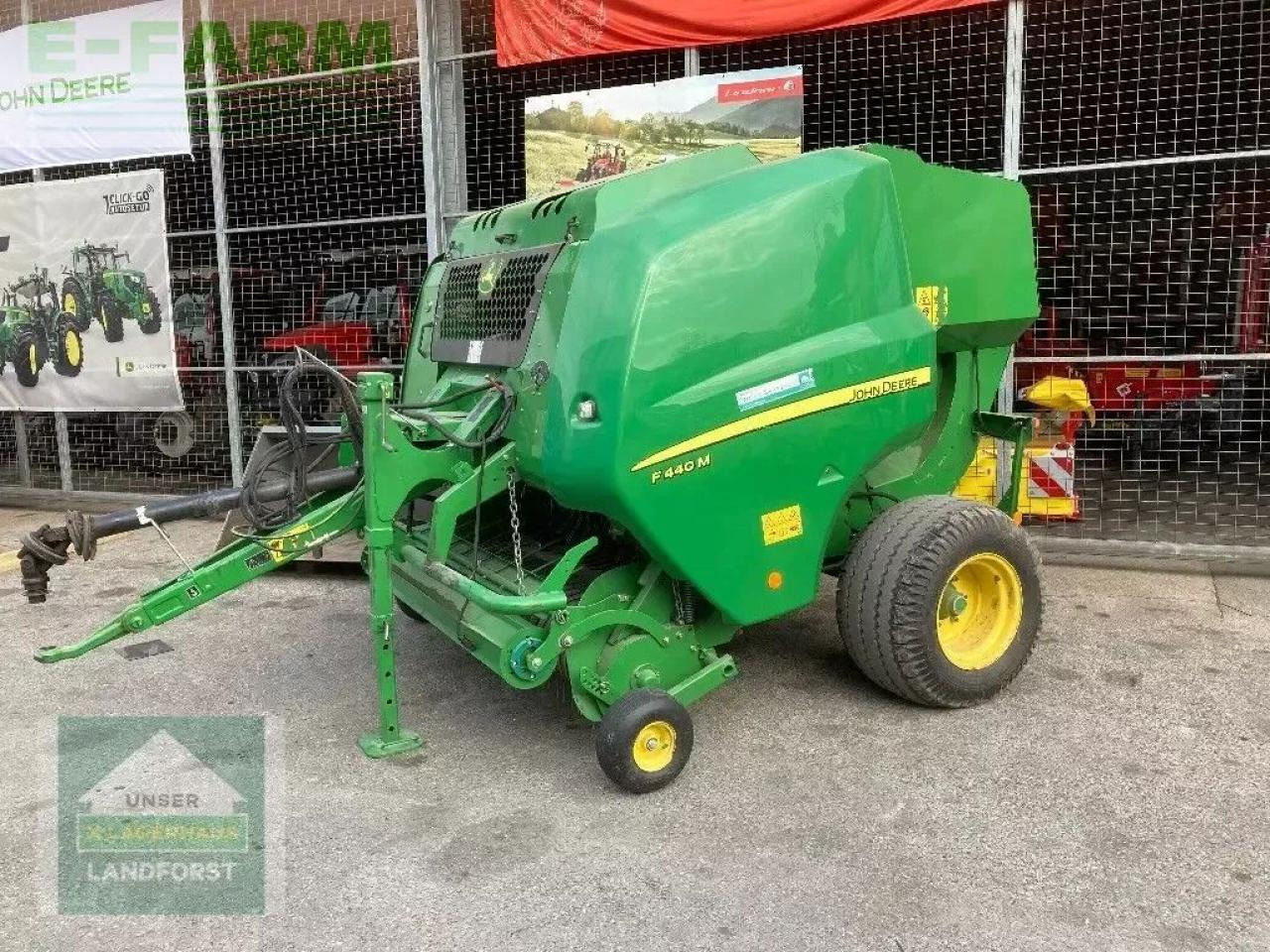 John Deere f440m - מכונת צרור מרובעת: תמונה 1 John Deere f440m - מכונת צרור מרובעת: תמונה 1