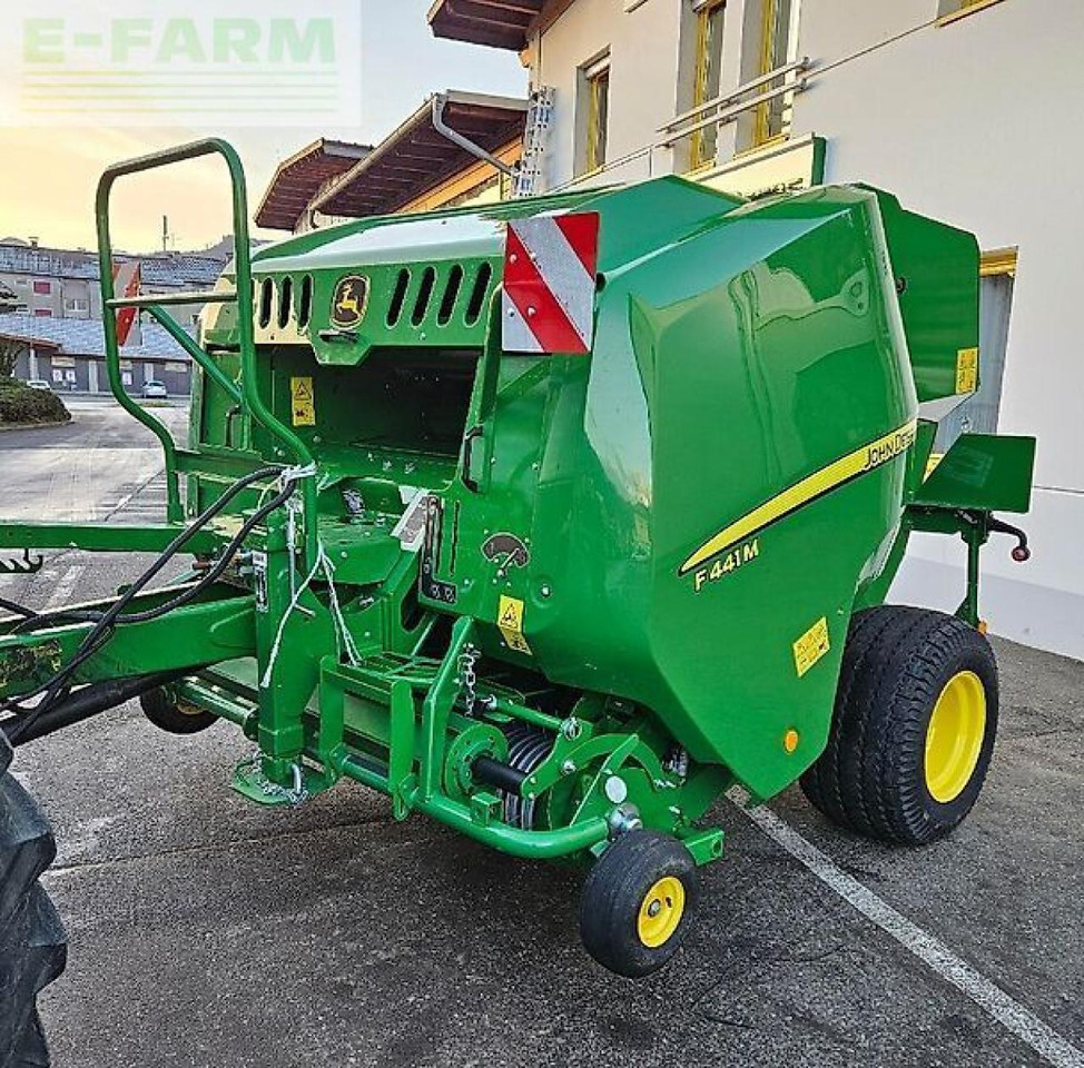 John Deere f441 m - מכונת צרור מרובעת: תמונה 1 John Deere f441 m - מכונת צרור מרובעת: תמונה 1
