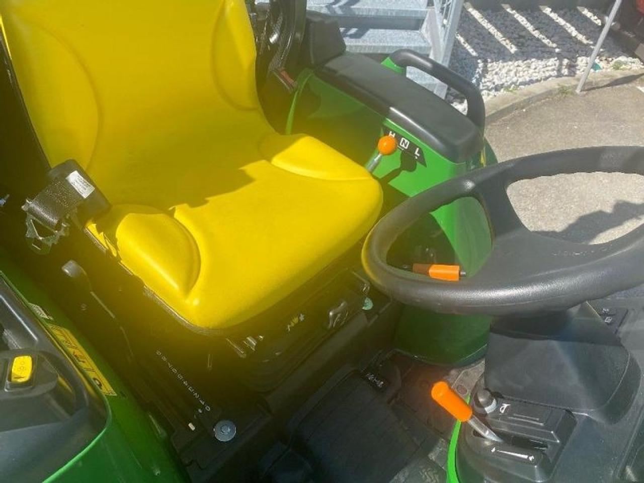 John Deere kompakttraktor - טרקטור קומפקטי: תמונה 3 John Deere kompakttraktor - טרקטור קומפקטי: תמונה 3