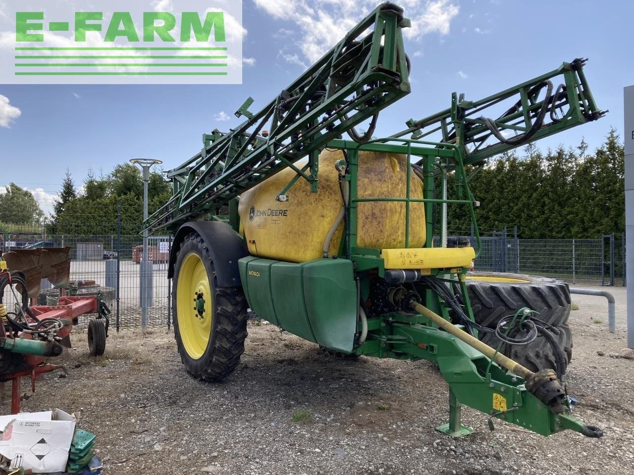 John Deere m740i - מרסס נגרר: תמונה 1 John Deere m740i - מרסס נגרר: תמונה 1