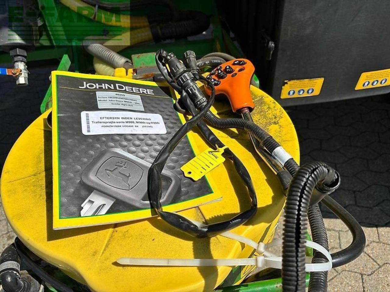 John Deere m952i - מרסס נגרר: תמונה 3 John Deere m952i - מרסס נגרר: תמונה 3