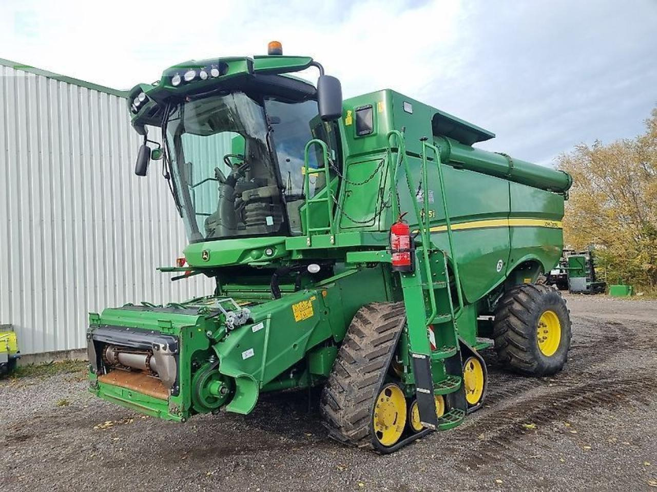 John Deere s685i my16 prod 20 - מקצרת קומבינה: תמונה 2 John Deere s685i my16 prod 20 - מקצרת קומבינה: תמונה 2