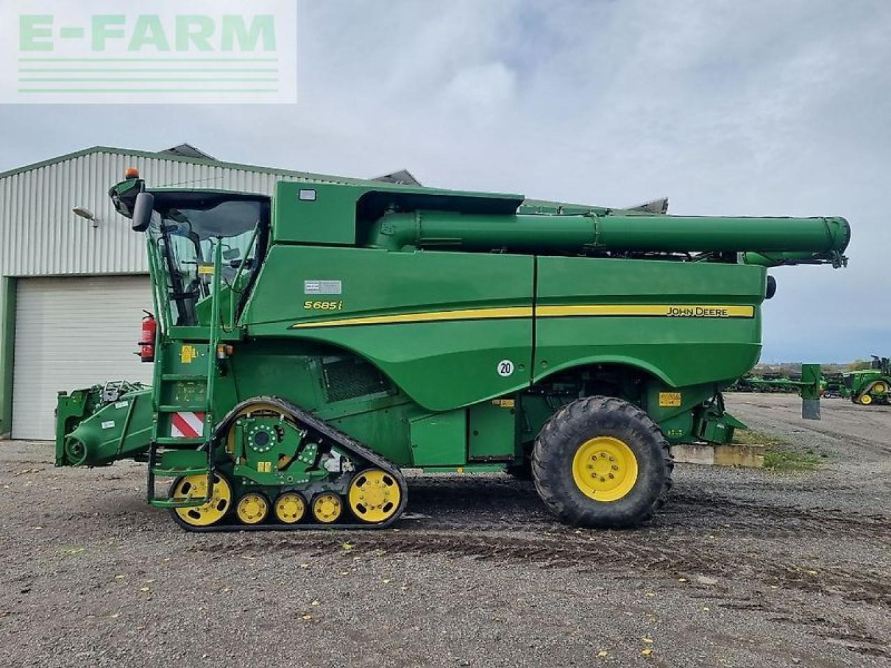 John Deere s685i my16 prod 20 - מקצרת קומבינה: תמונה 3 John Deere s685i my16 prod 20 - מקצרת קומבינה: תמונה 3