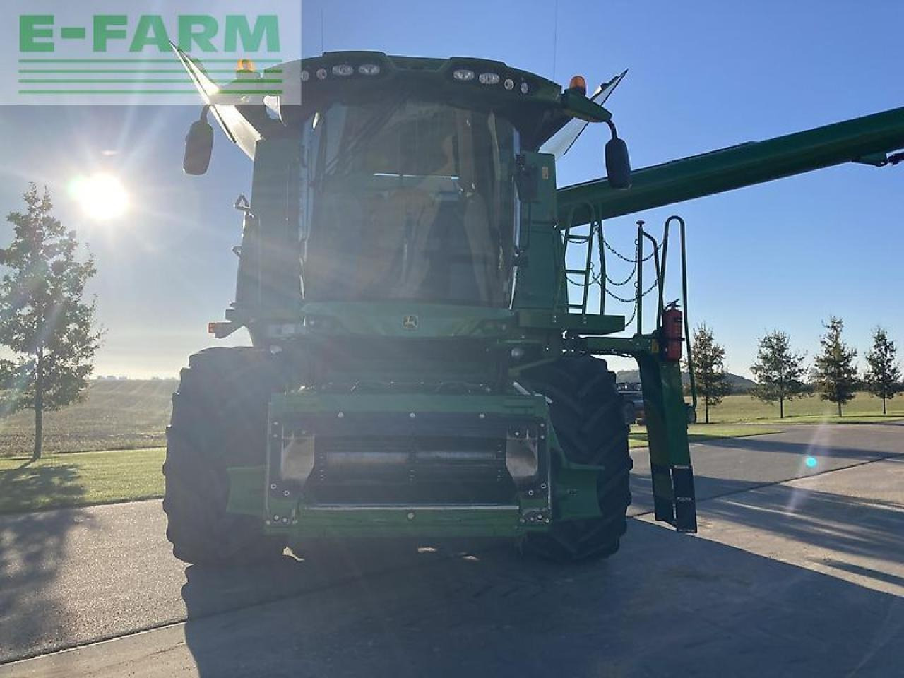 John Deere s690i - מקצרת קומבינה: תמונה 4 John Deere s690i - מקצרת קומבינה: תמונה 4