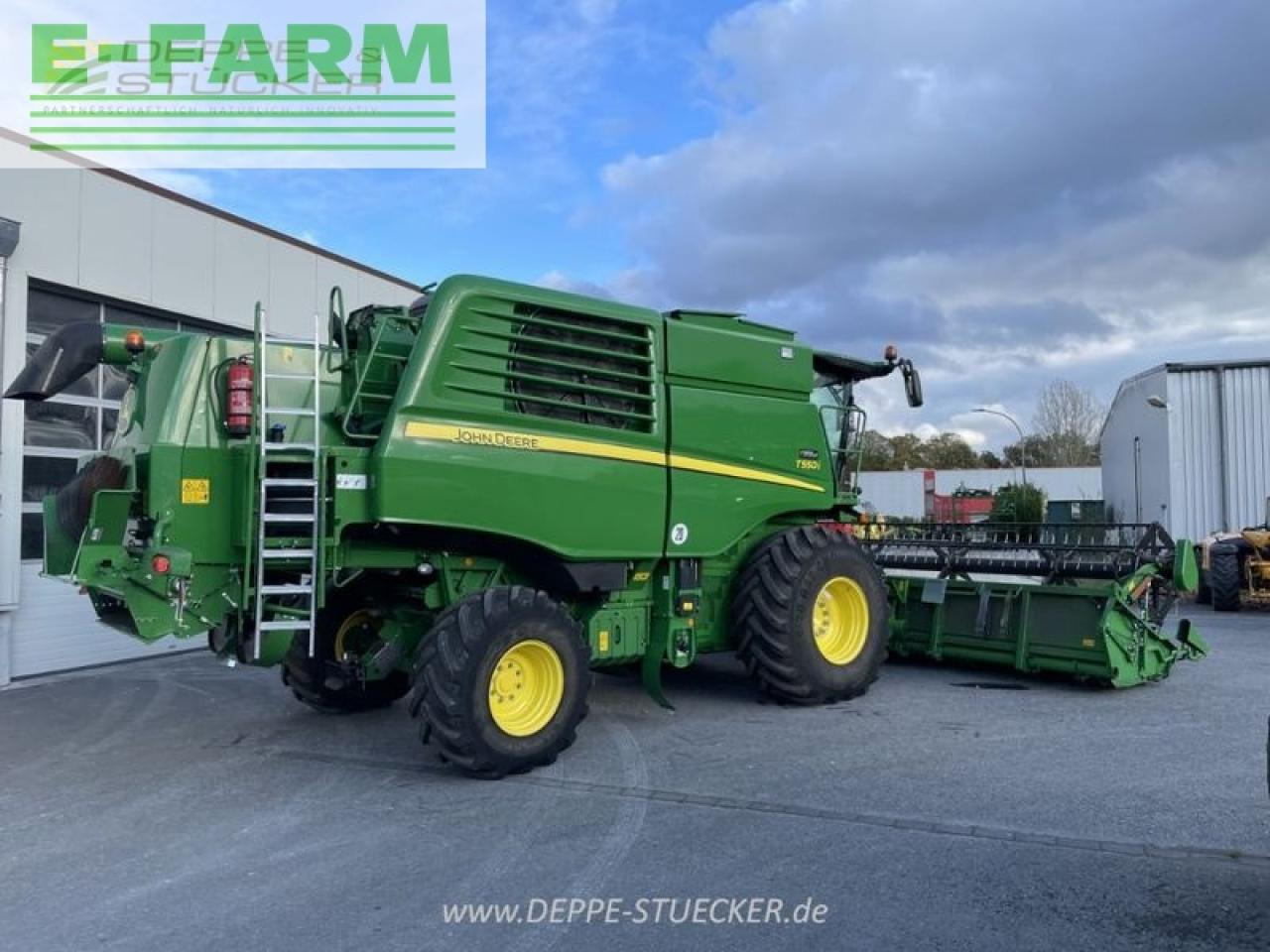 John Deere t550 mit 622r - מקצרת קומבינה: תמונה 2 John Deere t550 mit 622r - מקצרת קומבינה: תמונה 2