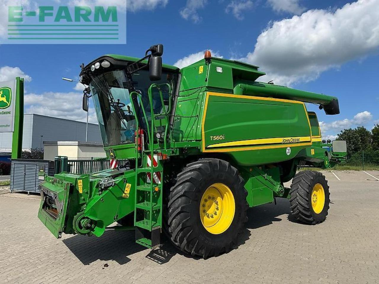 John Deere t560 hm - מקצרת קומבינה: תמונה 1 John Deere t560 hm - מקצרת קומבינה: תמונה 1