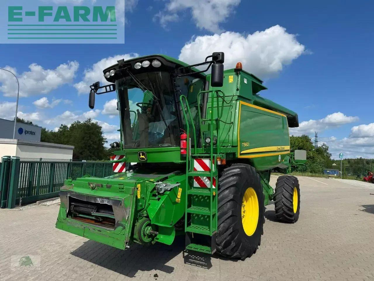 John Deere t560i hm - מקצרת קומבינה: תמונה 2 John Deere t560i hm - מקצרת קומבינה: תמונה 2