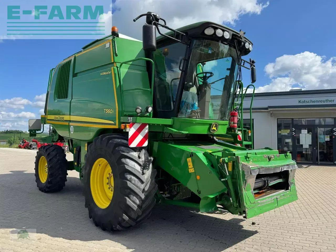John Deere t560i hm - מקצרת קומבינה: תמונה 4 John Deere t560i hm - מקצרת קומבינה: תמונה 4
