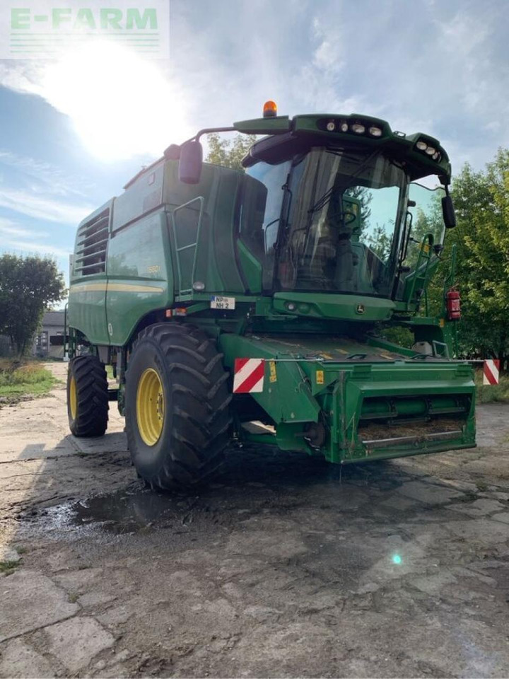 John Deere t660 - מקצרת קומבינה: תמונה 1 John Deere t660 - מקצרת קומבינה: תמונה 1