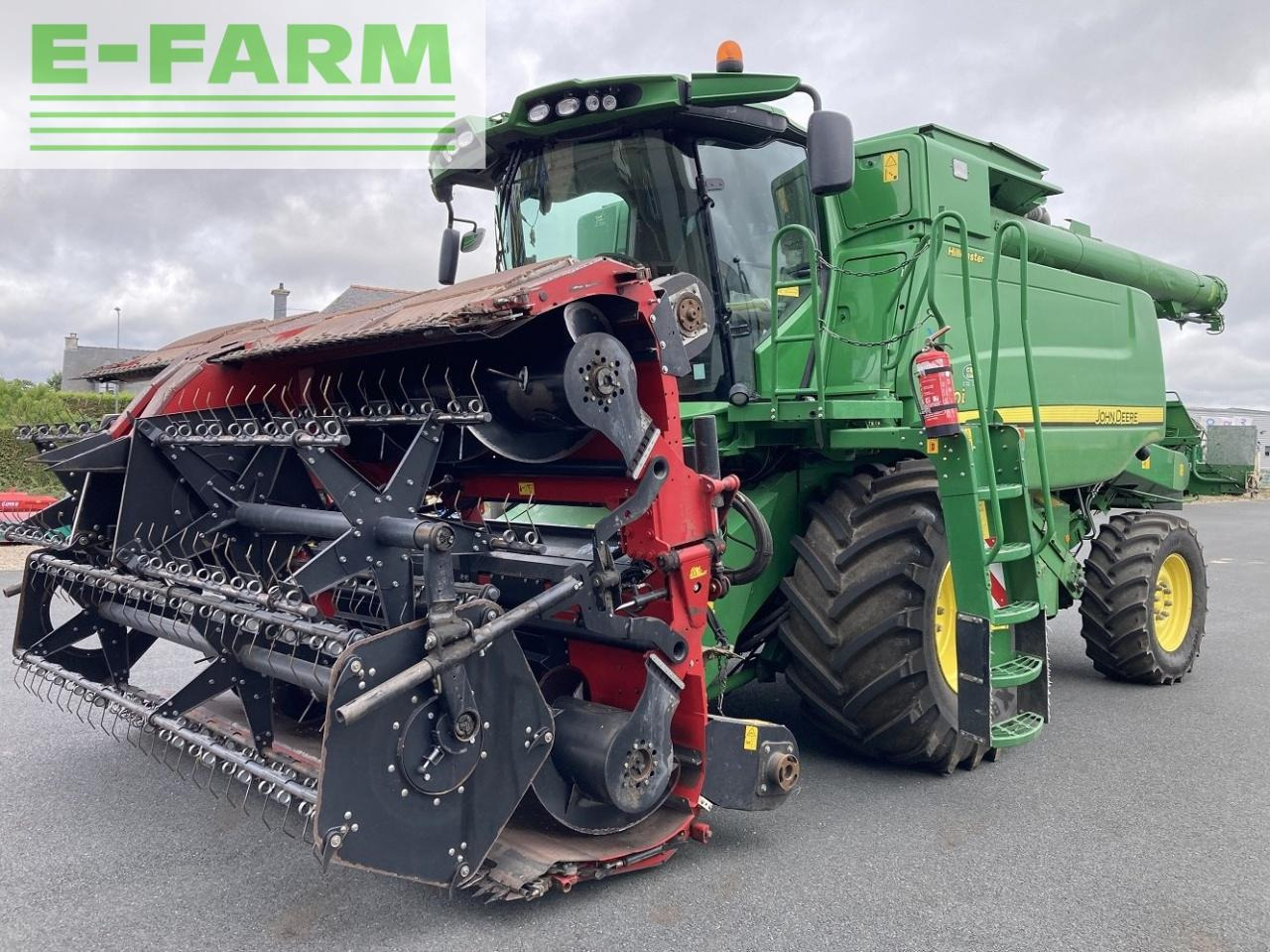 John Deere t660 - מקצרת קומבינה: תמונה 1 John Deere t660 - מקצרת קומבינה: תמונה 1