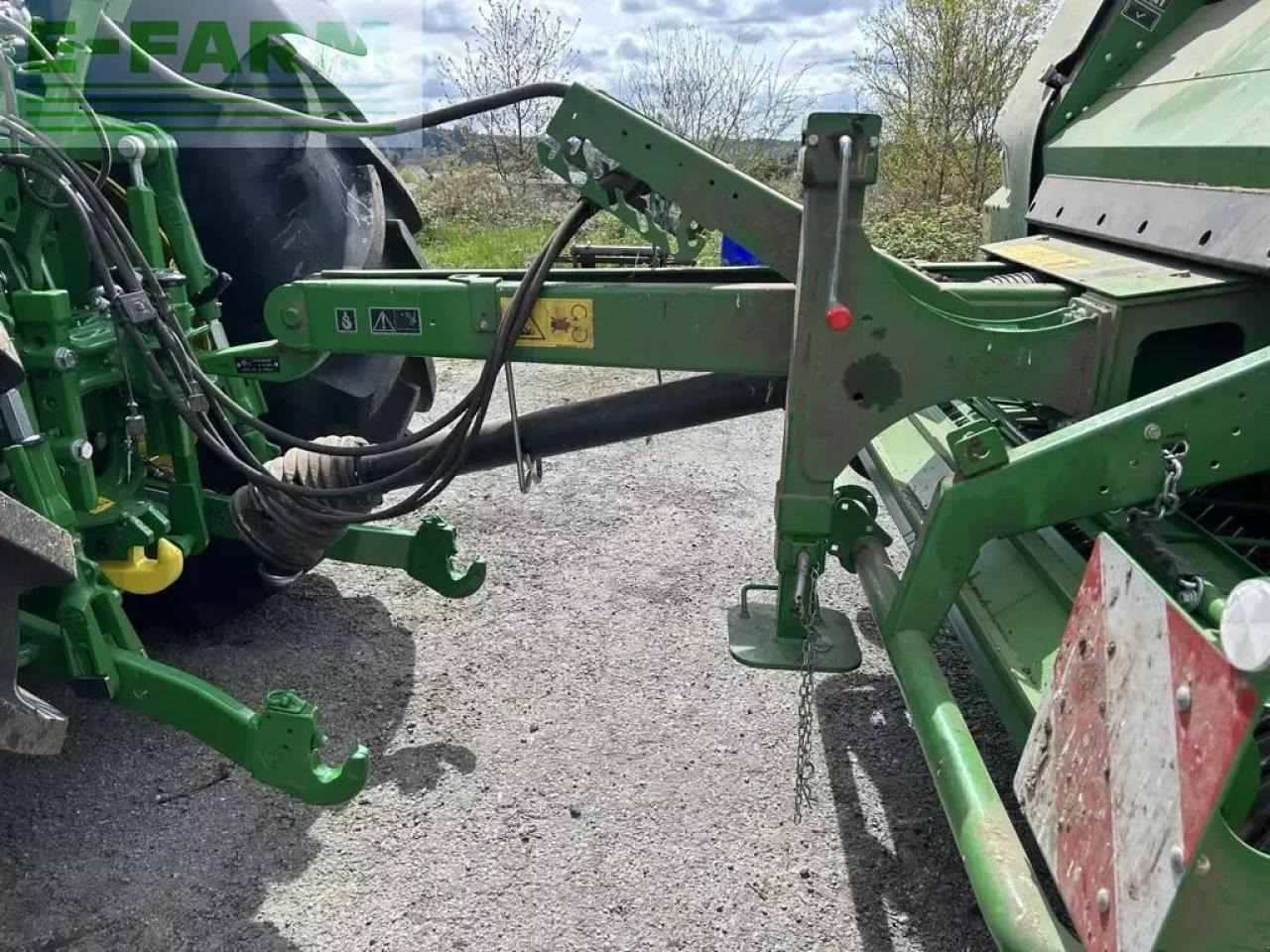 מכונת צרור מרובעת John Deere v 451 m maxicut 13 couteaux: תמונה 9