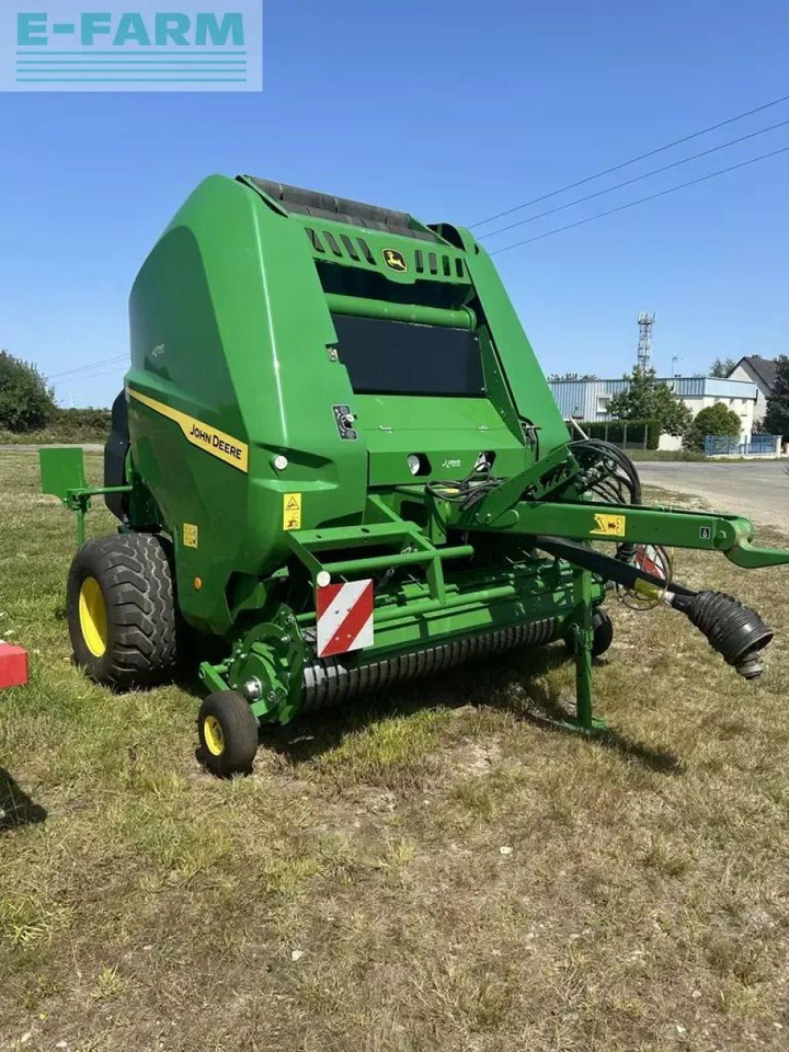 John Deere v451m - מכונת צרור מרובעת: תמונה 1 John Deere v451m - מכונת צרור מרובעת: תמונה 1