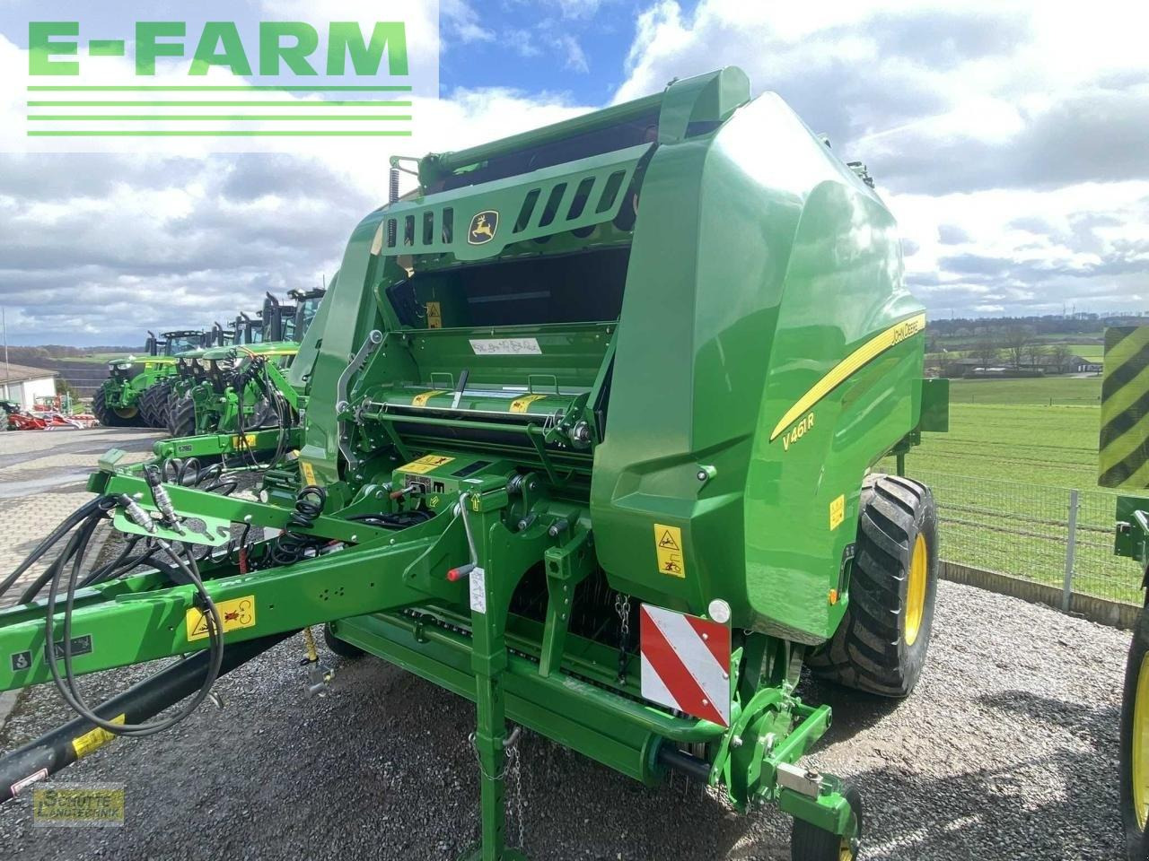 John Deere v461 r - 671 bunde - מכונת צרור מרובעת: תמונה 1 John Deere v461 r - 671 bunde - מכונת צרור מרובעת: תמונה 1