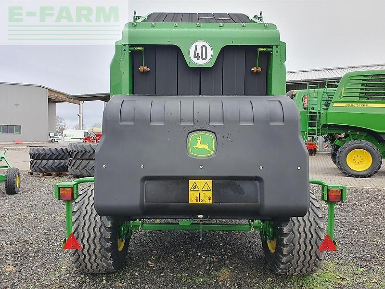 John Deere v461m demo - מכונת צרור מרובעת: תמונה 4 John Deere v461m demo - מכונת צרור מרובעת: תמונה 4