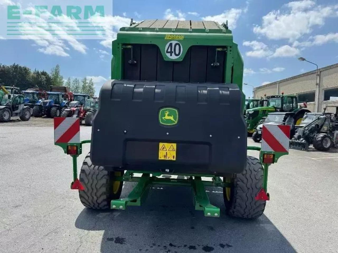 John Deere v461m - מכונת צרור מרובעת: תמונה 3 John Deere v461m - מכונת צרור מרובעת: תמונה 3