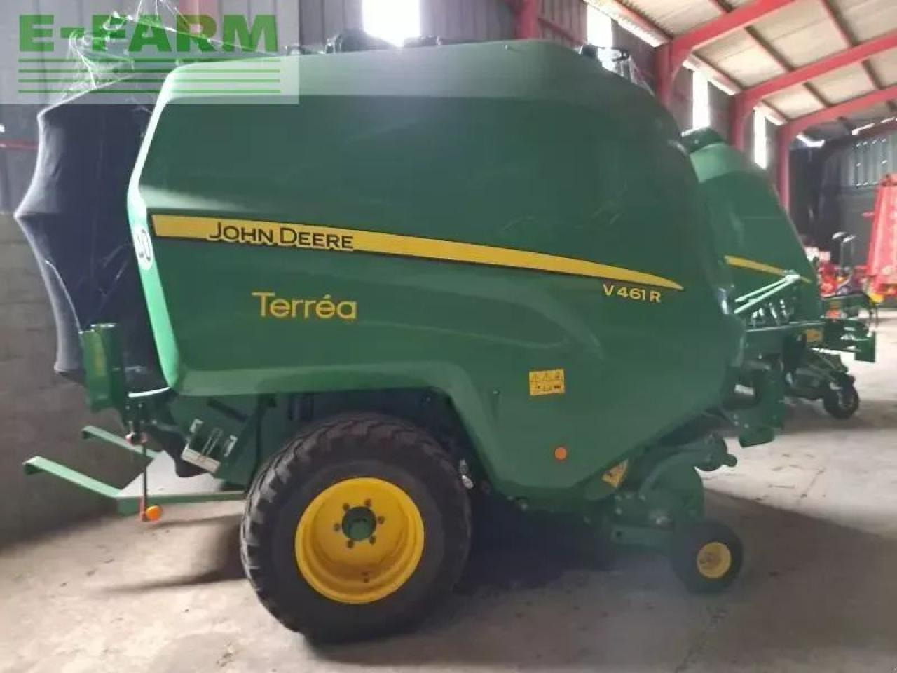 John Deere v461r - מכונת צרור מרובעת: תמונה 2 John Deere v461r - מכונת צרור מרובעת: תמונה 2