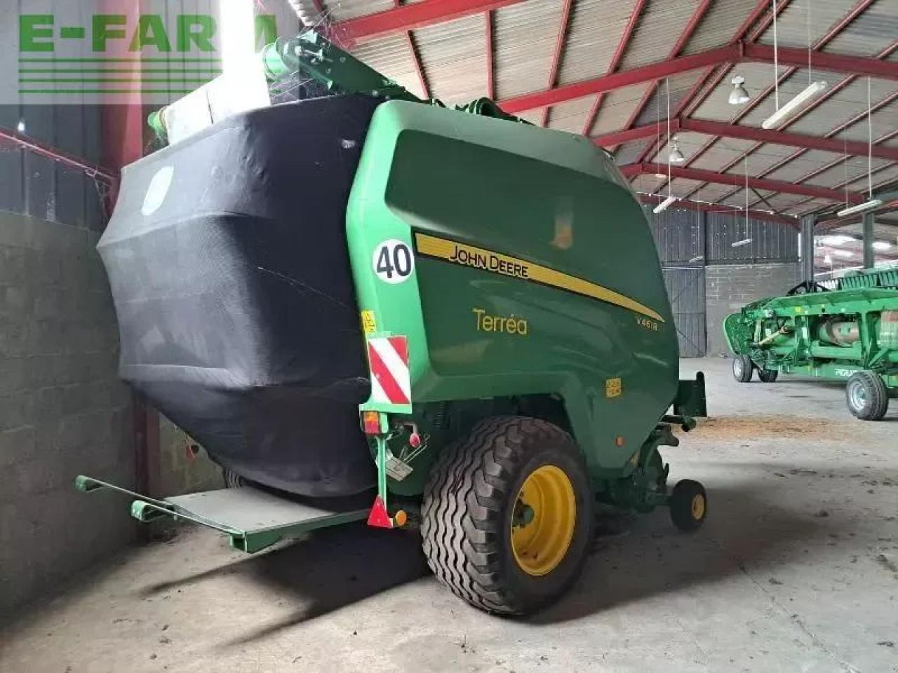 John Deere v461r - מכונת צרור מרובעת: תמונה 1 John Deere v461r - מכונת צרור מרובעת: תמונה 1