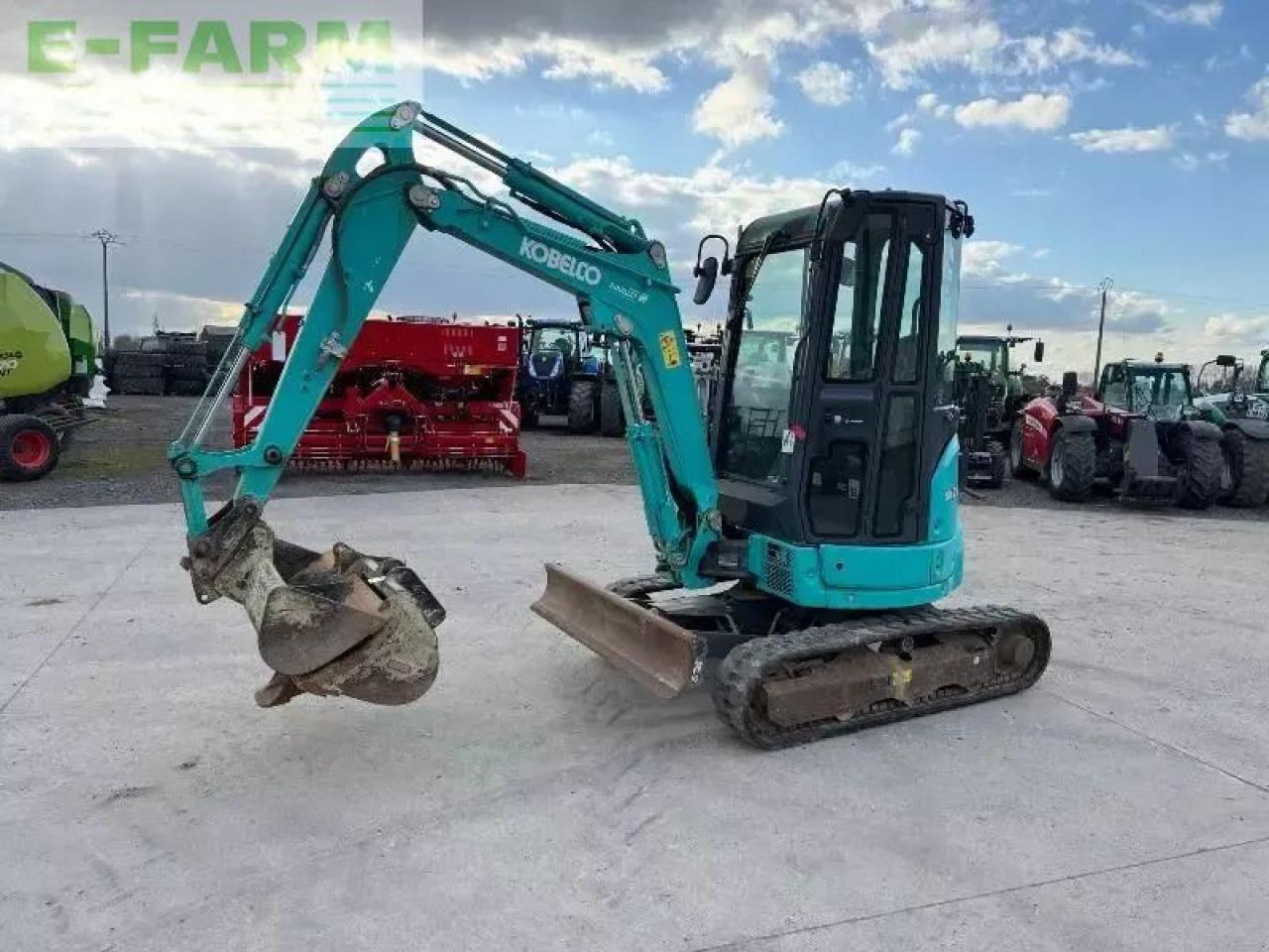 Kobelco sk 25 sr-6e - מיני מחפר: תמונה 1 Kobelco sk 25 sr-6e - מיני מחפר: תמונה 1