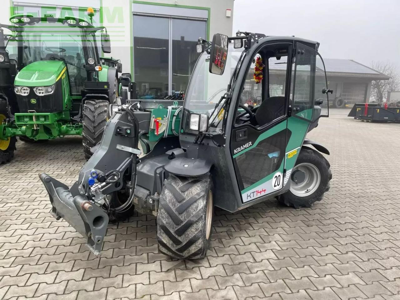 Kramer kt 144 - מפעיל טלסקופי: תמונה 1 Kramer kt 144 - מפעיל טלסקופי: תמונה 1