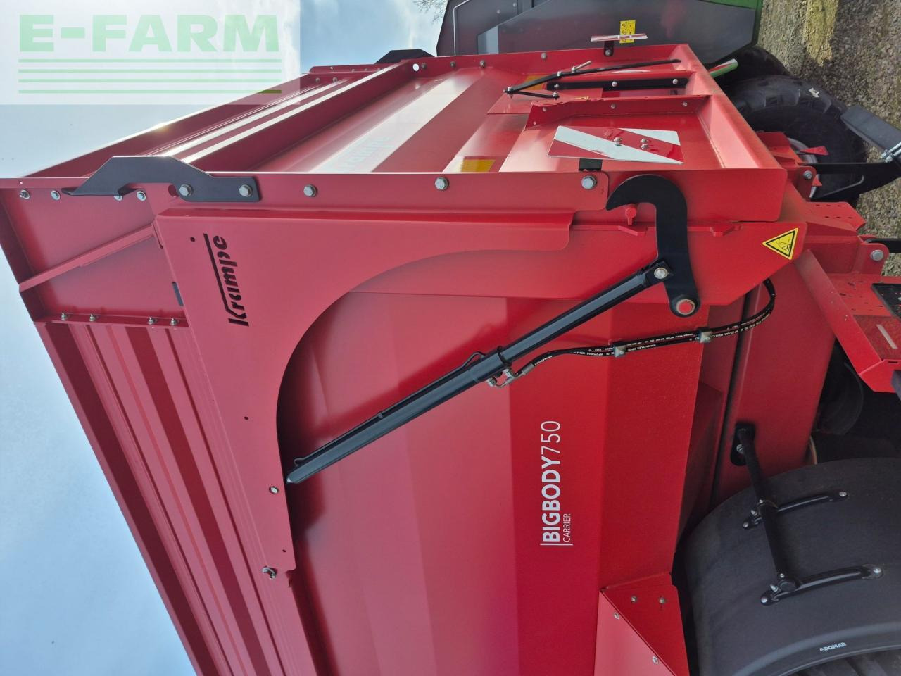 Krampe BIG BODY 750 - מסיר פסולת/ קרון נגרר חקלאי: תמונה 1 Krampe BIG BODY 750 - מסיר פסולת/ קרון נגרר חקלאי: תמונה 1