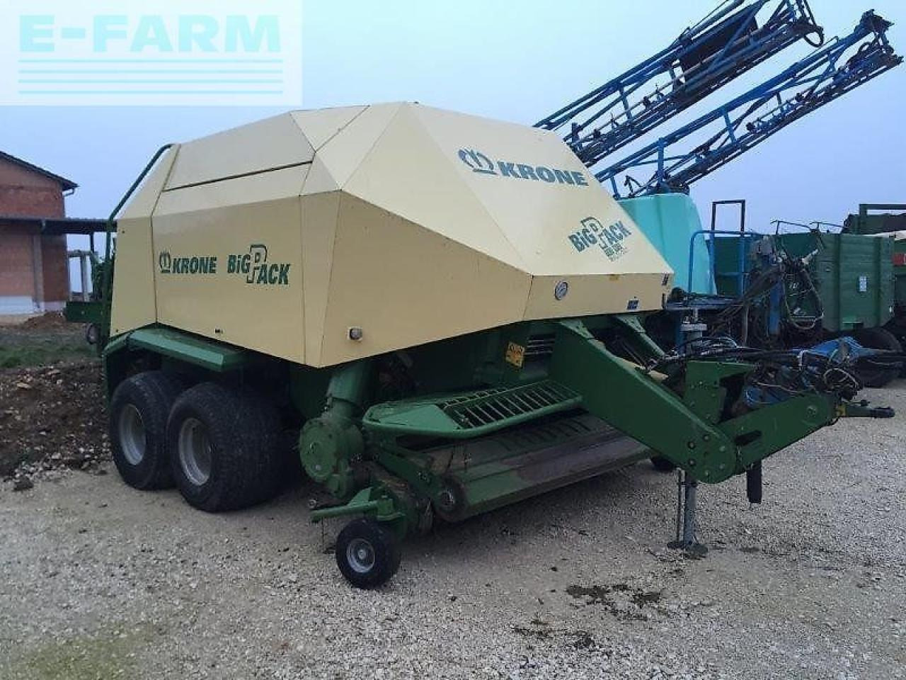 Krone 127 vfs multi cut - מכונת צרור מרובעת: תמונה 1 Krone 127 vfs multi cut - מכונת צרור מרובעת: תמונה 1