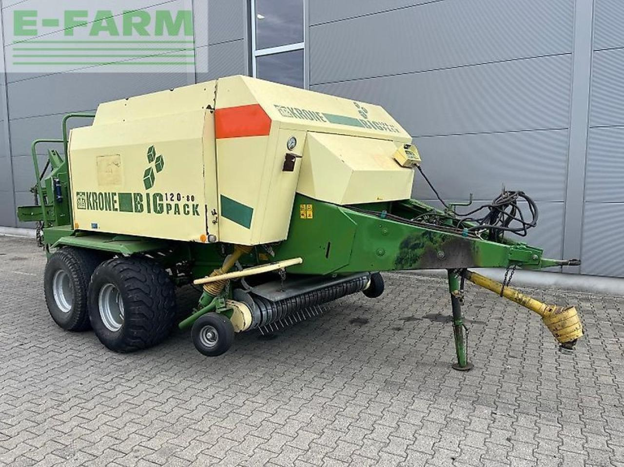 Krone big pack 120-80 - מכונת צרור מרובעת: תמונה 1 Krone big pack 120-80 - מכונת צרור מרובעת: תמונה 1