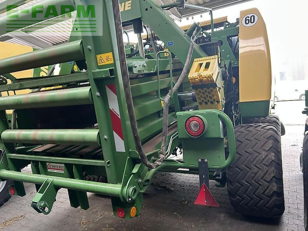 Krone big pack 1270 - מכונת צרור מרובעת: תמונה 4 Krone big pack 1270 - מכונת צרור מרובעת: תמונה 4
