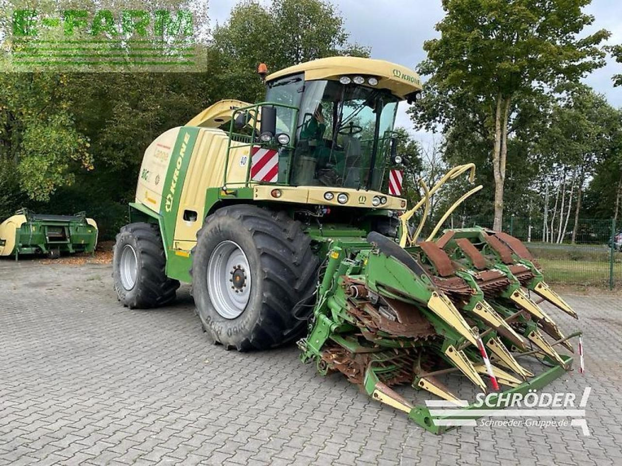 Krone big x 700 + easycollect 903 + easyflow - מקצרת מספוא: תמונה 2 Krone big x 700 + easycollect 903 + easyflow - מקצרת מספוא: תמונה 2