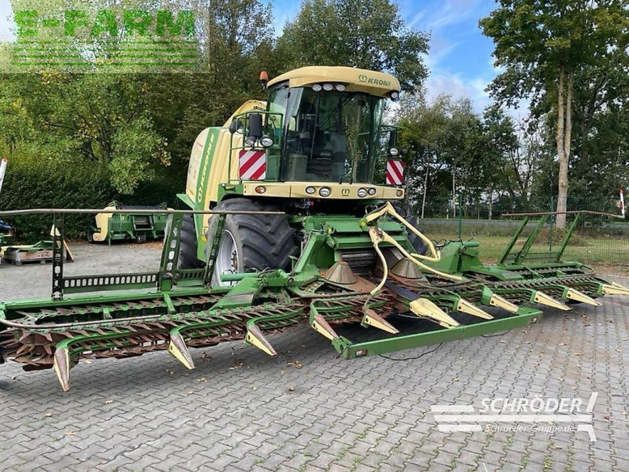 Krone big x 700 + easycollect 903 + easyflow - מקצרת מספוא: תמונה 5 Krone big x 700 + easycollect 903 + easyflow - מקצרת מספוא: תמונה 5