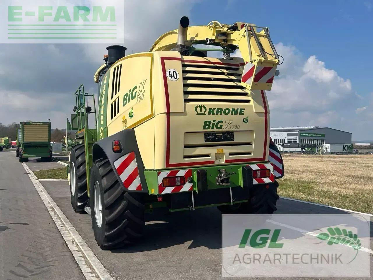 Krone big x 700 i - מקצרת מספוא: תמונה 4 Krone big x 700 i - מקצרת מספוא: תמונה 4