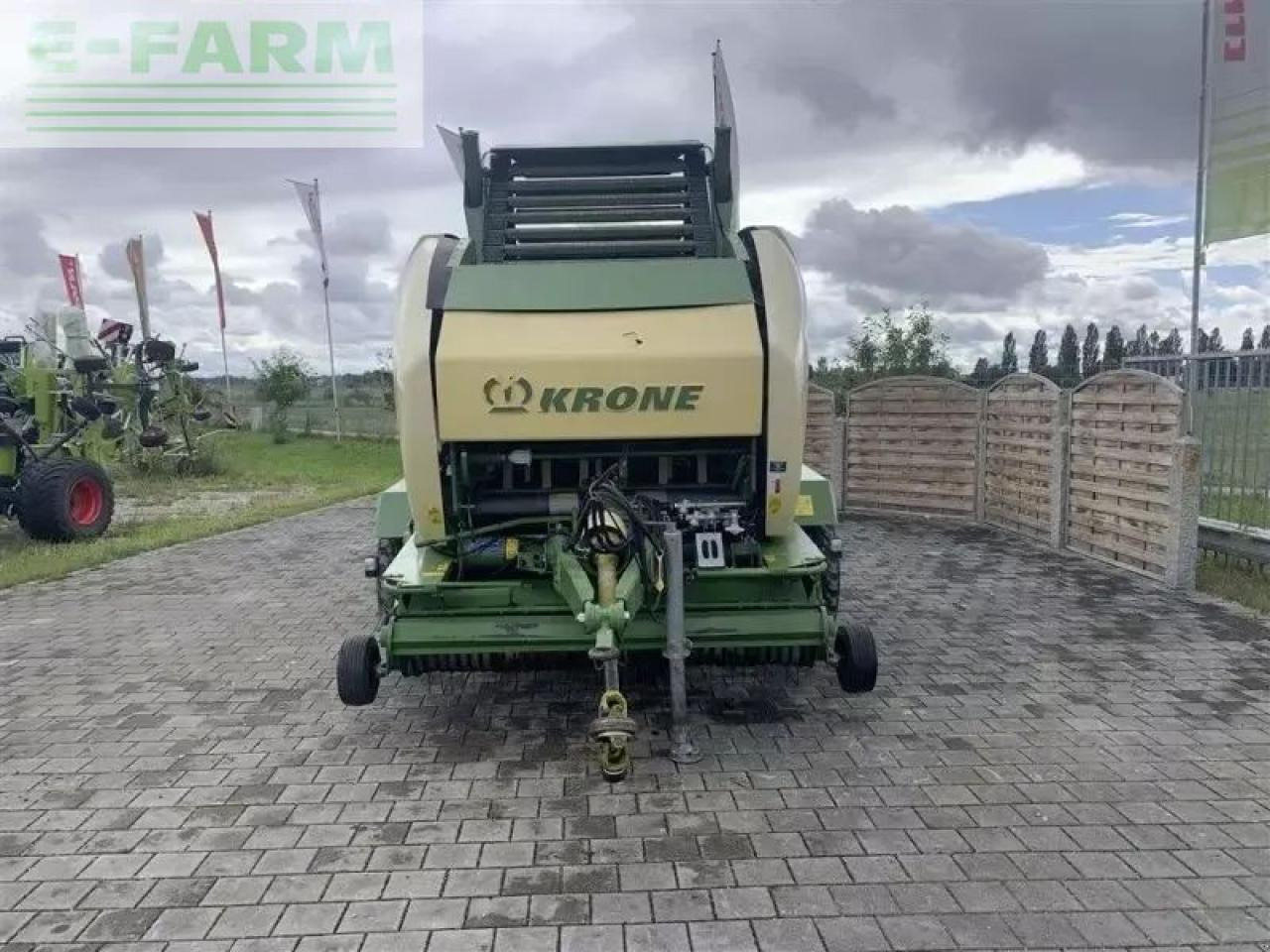 Krone comprima cf 155 xc - מכונת צרור מרובעת: תמונה 2 Krone comprima cf 155 xc - מכונת צרור מרובעת: תמונה 2