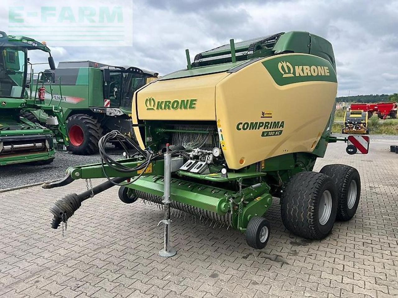 Krone comprima v 180 xc - מכונת צרור מרובעת: תמונה 2 Krone comprima v 180 xc - מכונת צרור מרובעת: תמונה 2